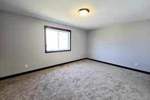 105 Kilkenny Ct, Green Isle, MN 55338 - Photo 17