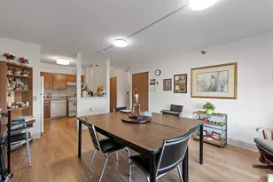 7600 Golden Valley Rd, Golden Valley, MN 55427 - Photo 9