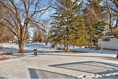 2561 Harvester Avenue E, Maplewood, MN 55119 - Photo 27