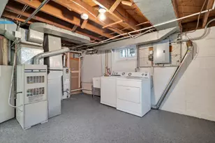 2561 Harvester Ave E, Maplewood, MN 55119 - Photo 25