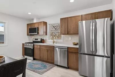 2561 Harvester Avenue E, Maplewood, MN 55119 - Photo 9