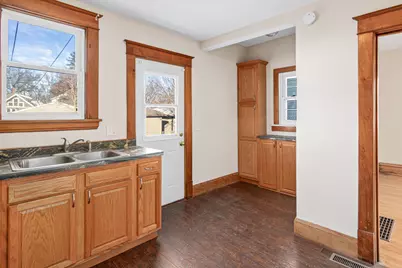 855 Juno Avenue, Saint Paul, MN 55102 - Photo 11