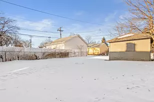 855 Juno Ave, Saint Paul, MN 55102 - Photo 25