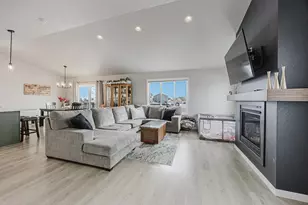 7316 30th St S, Fargo, ND 58104 - Photo 7