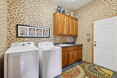 4535 Kimberly Court N, Plymouth, MN 55446 - Photo 23