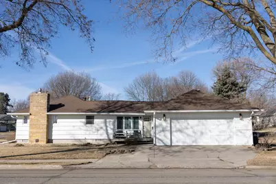 204 Clary Street W, Worthington, MN 56187 - Photo 25