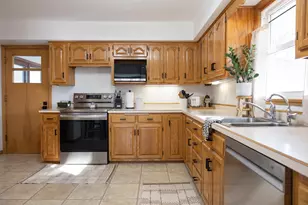 204 Clary Street W, Worthington, MN 56187 - Photo 9