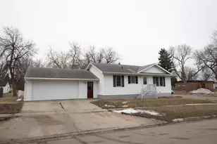 113 W 6th St, Adrian, MN 56110 - Photo 5