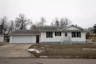 113 W 6th St, Adrian, MN 56110 - Photo 1