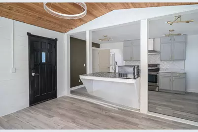 2463 Silver Lake Road NW, New Brighton, MN 55112 - Photo 7