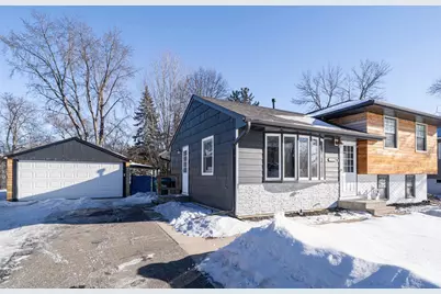 2463 Silver Lake Road NW, New Brighton, MN 55112 - Photo 17