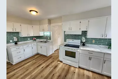 3939 Sheridan Avenue N, Minneapolis, MN 55412 - Photo 9