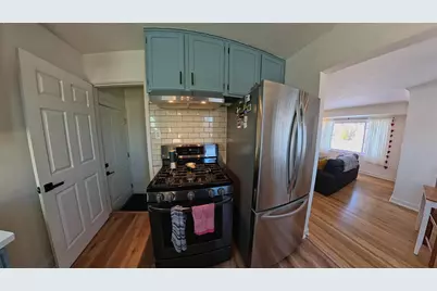 584 Pelham Boulevard, Saint Paul, MN 55104 - Photo 3