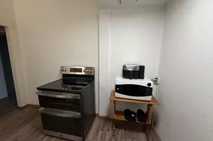 542 Benson Ave SW, Willmar, MN 56201 - Photo 3