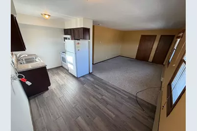 706 1st Street S, Willmar, MN 56201 - Photo 5