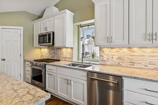 9487 208th St W, Lakeville, MN 55044 - Photo 11