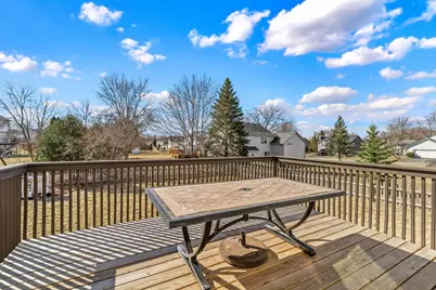 18745 39th Avenue N, Plymouth, MN 55446 - Photo 17