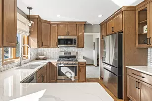 18745 39th Ave N, Plymouth, MN 55446 - Photo 3