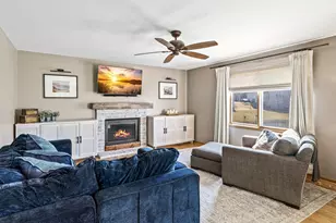 18745 39th Ave N, Plymouth, MN 55446 - Photo 5