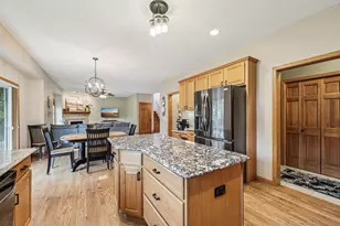 4329 Jessica Ct, Eagan, MN 55123 - Photo 17