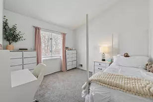 15700 Maple Island Ct, Burnsville, MN 55306 - Photo 17