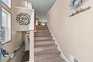 921 Ledgestone Dr, Mahtomedi, MN 55115 - Photo 15