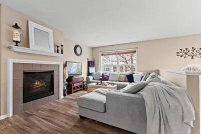 921 Ledgestone Drive, Mahtomedi, MN 55115 - Photo 5