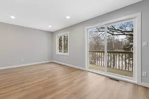 6609 Gretchen Ln N, Oakdale, MN 55128 - Photo 15