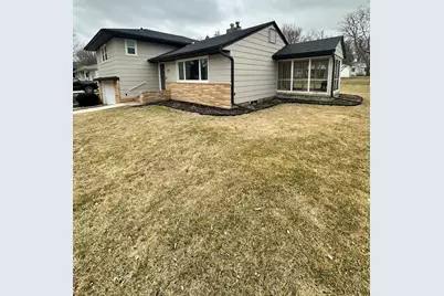 213 E Hollett Street, Tracy, MN 56175 - Photo 3