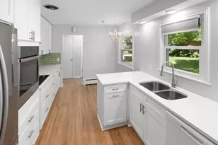 4820 Williston Rd, Minnetonka, MN 55345 - Photo 9