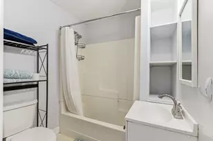 2827 Bryant Ave N, Minneapolis, MN 55411 - Photo 17