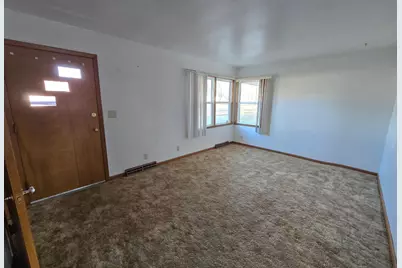 106 8th Avenue NW, Pipestone, MN 56164 - Photo 13