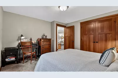 5643 Green Park Drive, Eau Claire, WI 54703 - Photo 17