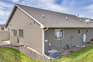 5643 Grn Pk Dr, Eau Claire, WI 54703 - Photo 21