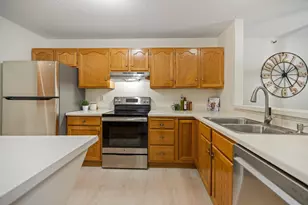 7622 York Ave S, Edina, MN 55435 - Photo 5