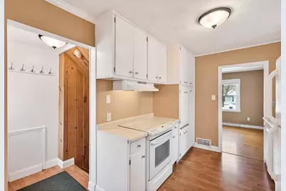 1884 Flandrau Street, Maplewood, MN 55109 - Photo 7