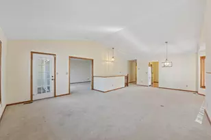 1261 Pondview Ln, White Bear Township, MN 55110 - Photo 9