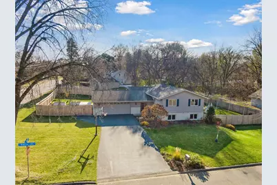 10001 Windsor Lake Lane, Minnetonka, MN 55305 - Photo 1