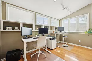 10001 Windsor Lake Ln, Minnetonka, MN 55305 - Photo 43