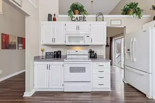 10500 Chestnut Cir N, Champlin, MN 55316 - Photo 9