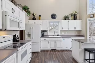 10500 Chestnut Cir N, Champlin, MN 55316 - Photo 5