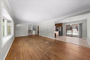 2567 Clarence St, Maplewood, MN 55109 - Photo 5