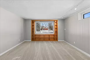 2567 Clarence St, Maplewood, MN 55109 - Photo 33