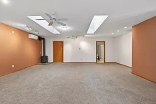 17 Marvy St, Circle Pines, MN 55014 - Photo 17