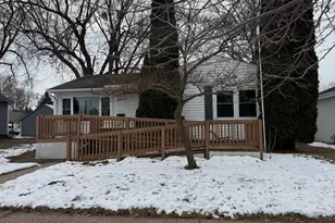 531 S 2nd St, La Crescent, MN 55947 - Photo 3