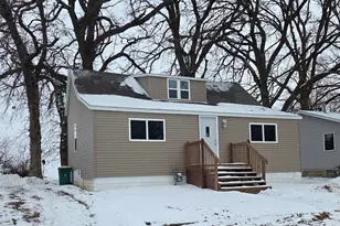 108 Maple St, Jackson, MN 56143 - Photo 1