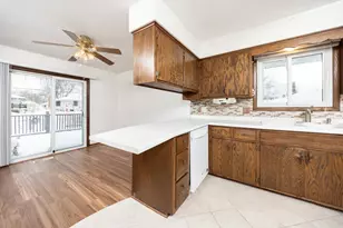 10924 Zenith Ave S, Bloomington, MN 55431 - Photo 13