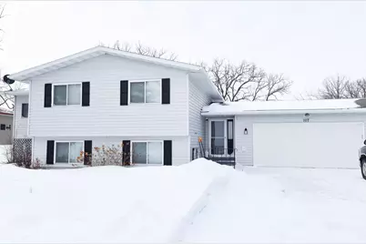 107 Harding Street S, Karlstad, MN 56732 - Photo 1