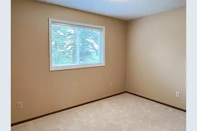107 Harding Street S, Karlstad, MN 56732 - Photo 9