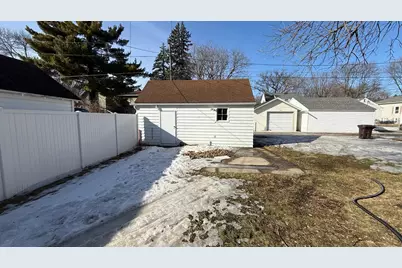 209 N 10th Street, Montevideo, MN 56265 - Photo 33